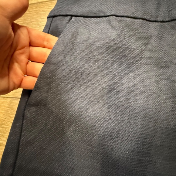 Talbots Women's Scallop Edge Dress Shorts, Navy, Sz 4 PETITE, New with tags - Picture 4 of 13